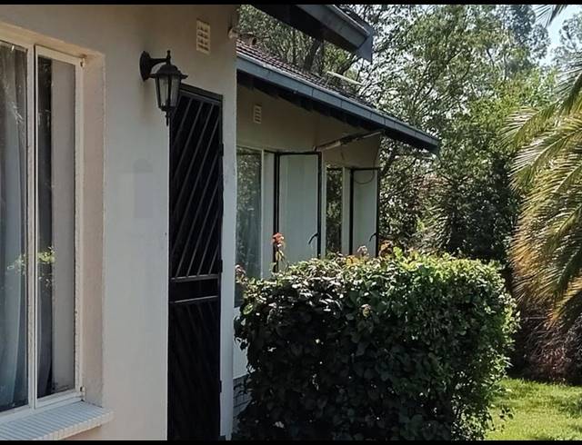 4 BEDROOM HOUSE FOR SALE IN GREENHILLS